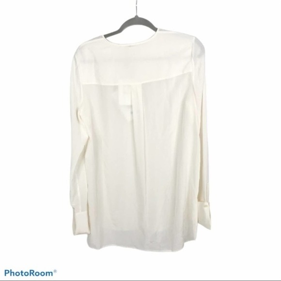 Diane Von Furstenberg tie front key hole top - Picture 5 of 12